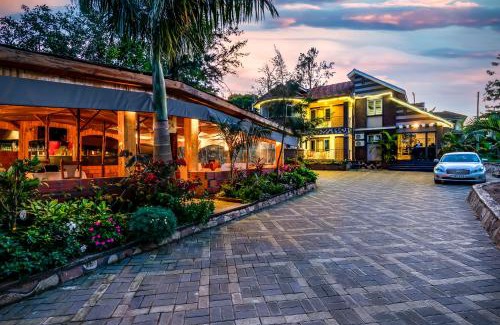 Entebbe Resort | Saffron Beach Bistro and Cottages
