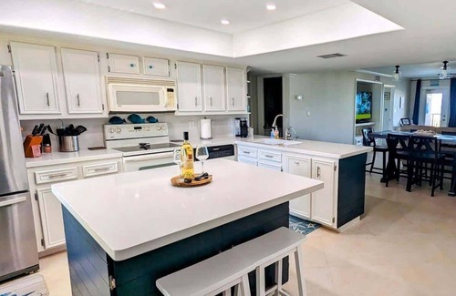 South Padre Island Condo | Saida Tower 506 3 Bedroom Condo by RedAwning