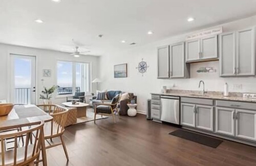 Issue Apartment | Sail Away To