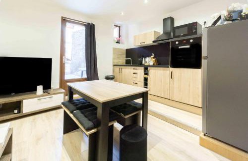 Saint-Jean-de-Maurienne Apartment | Saint Antoine en montagne