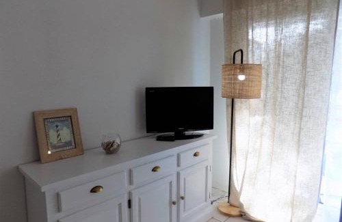 Saint-Georges-de-Didonne Apartment | Saint Georges de Didonne - APPARTEMENT à deux pas de la PLAGE de VALLIERES