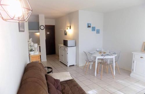 Saint-Georges-de-Didonne Apartment | Saint Georges de Didonne - APPARTEMENT à deux pas de la PLAGE de VALLIERES