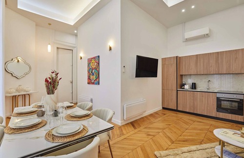 L'Europe Apartment | Saint Honore Luxury Apartment With AC