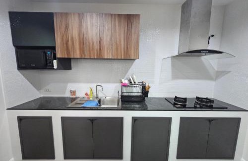 Chaiyasathan House | Saint Sean Saraphi