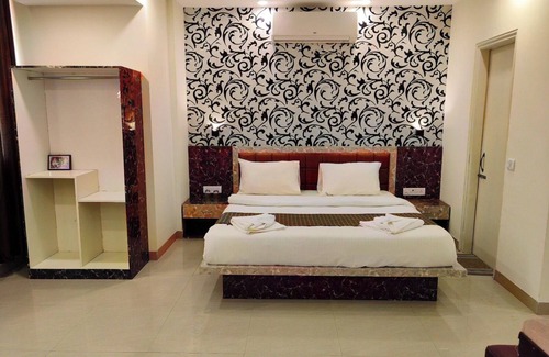 Shirdi Hotel | Sairaah Golden Suites