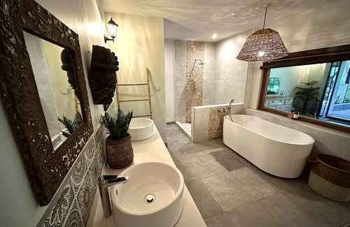 Lusaka Resort | Sakae Paradise Resort
