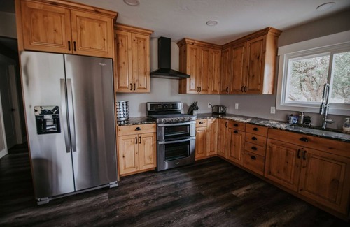 Salmon Other | Salmon Gathering Place sleeps 35 + perfect for reunions.retreats.events