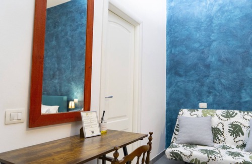 Aventine Bed & Breakfast | Salotto Piramide B&B
