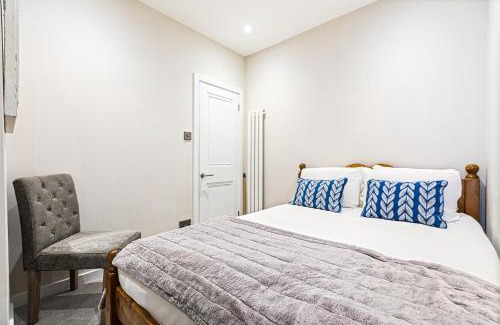 Henley House | Salt House