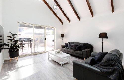 Margaret River House | Salt & Pepper; Beautiful Town House in Margs!
