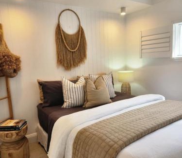 Kiama Apartment | SALTY PALMS -Seaside Studio Apartment