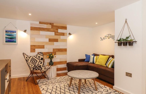 Trebarwith Strand Apartment | Salty Sea Dog