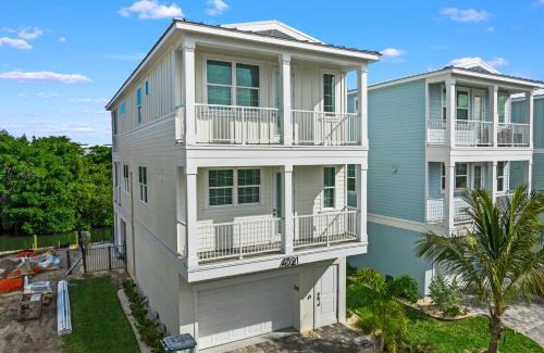 Cortez House | Salty Seagull at Hunter's Point