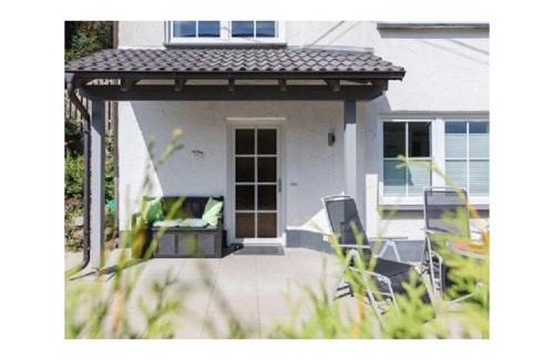 Eslohe House | Salweyblick Modern retreat