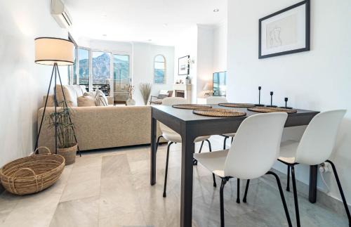 Nueva Andalucia Apartment | SAM24I- Cozy apartment walking distance to beach