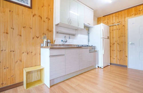 Donghae House | Samcheok Bongsuni-unni Pension