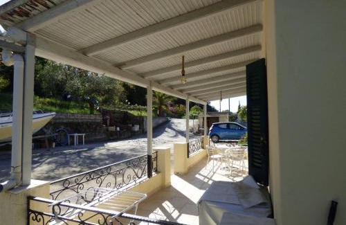 Parelioi Apartment | Samoilis cottage