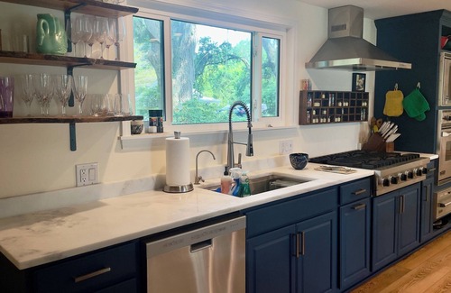 Beaufort Cottage | Sams Point Retreat-pet friendly, gorgeous water views!n