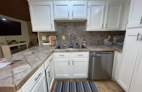 San Antonio House | San Antonio Getaway near Sea World and Fiesta Texas