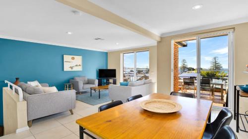 Terrigal House | Sanctuary #12 Accom Holidays