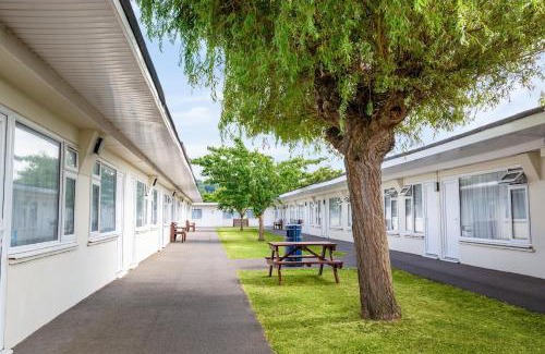 Weston-super-Mare Resort | Sand Bay Holiday Village - Adults Only