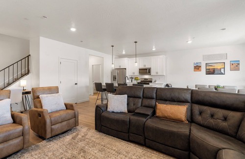 St. George House | Sand Hollow Serenity: Private Hot Tub