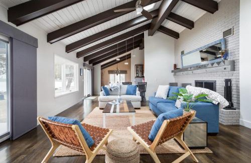 Cedar House | Sandbar Cedar Cottage on Lake Leelanau