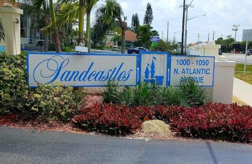 Cocoa Beach Apartment | Sandcastles Condominium Complex