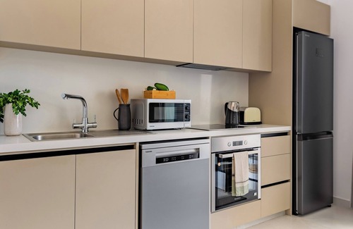 Vasa Koilaniou Apartment | Sanders Limassol Park - Cozy 1 bdr apt with balcony