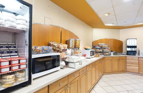 Downtown London Hotel | Sandman Hotel & Suites London Downtown