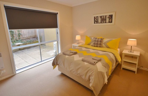 Inverloch House | SANDPIPER 2 - CLOSE TO TOWN & BEACH