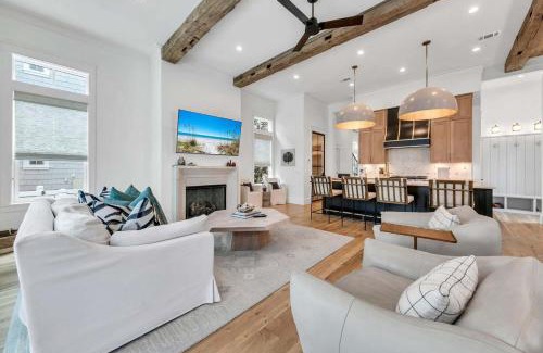 Watercolor House | Sandpiper in Watercolor