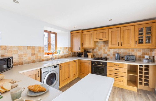 Trenance House | Sandseekers Barn - Three Bedroom House, Sleeps 6