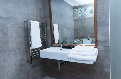 Greater Johannesburg Metropolitan Area House | Sandton Country Manor