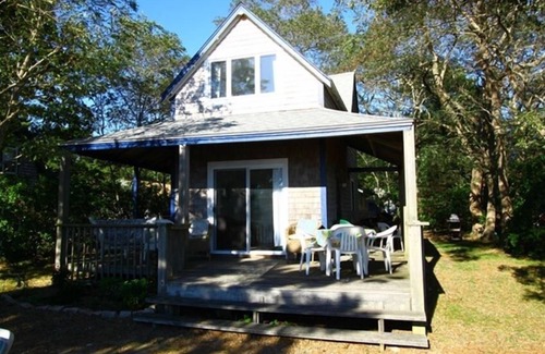 Pleasant Point Cottage | Sandune Pleasant Point, Fleet, on Cape Cod