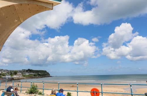 Benllech Apartment | Sandy Bay Retreat