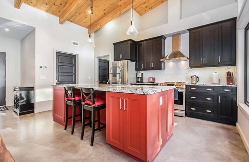 Whitewater Region Cottage | Sandy beach house property in Ottawa Valley