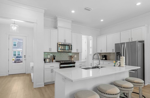 Orange Beach House | Sandy Cheeks