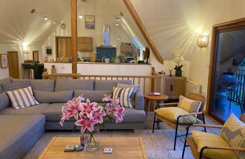 Rock House | Sandy Hills 8