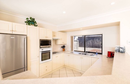 Port Lincoln Villa | Sandy Point Villa