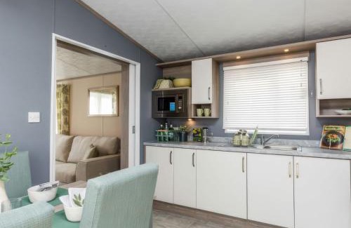 Hayling Island House | Sandy Shores - Hayling Island