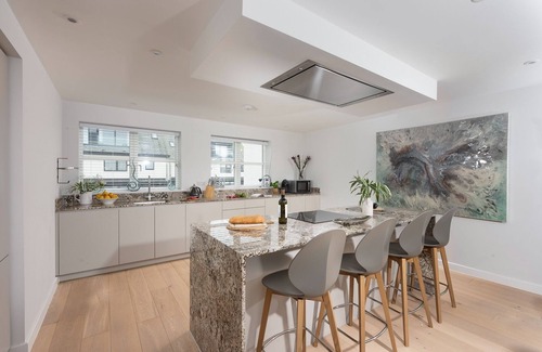 Holywell House | Sandyford - A superb beach house with sea views and parking in an exclusive development overlookin