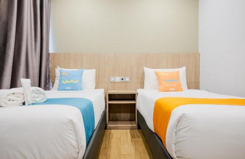 Jakarta Hotel | Sans Hotel Puri Indah Jakarta