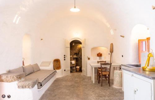 Therasia Hotel | Santa Irini Retreat