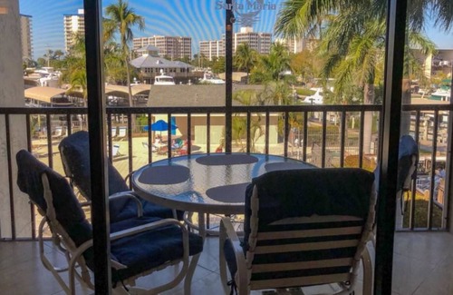 South Island Condo | Santa Maria Harbour Resort 202 - Weekly 2 Bedroom Condo by RedAwning