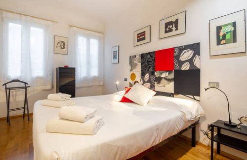 San Lorenzo Apartment | Santa Reparata Flat in Florence