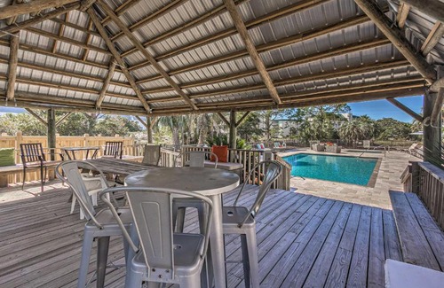 Seagrove Beach Apartment | Santa Rosa Beach Condo with Balcony-Walk to Gulf