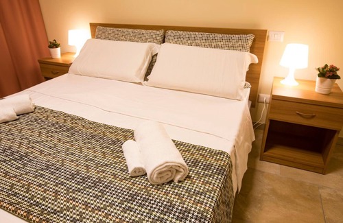 Borgo Roma House | Santa Teresa House