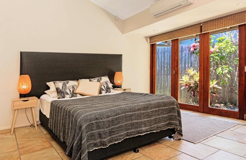 Clifton Beach House | SANTAI ....