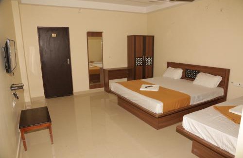 Nagapattinam Hotel | Santhosh Inn